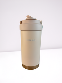 Insulating coffee mug with opening